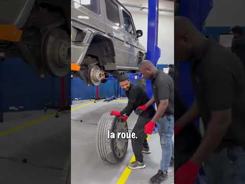Ce mécanicien soulève une roue géante comme si elle ne pesait rien !