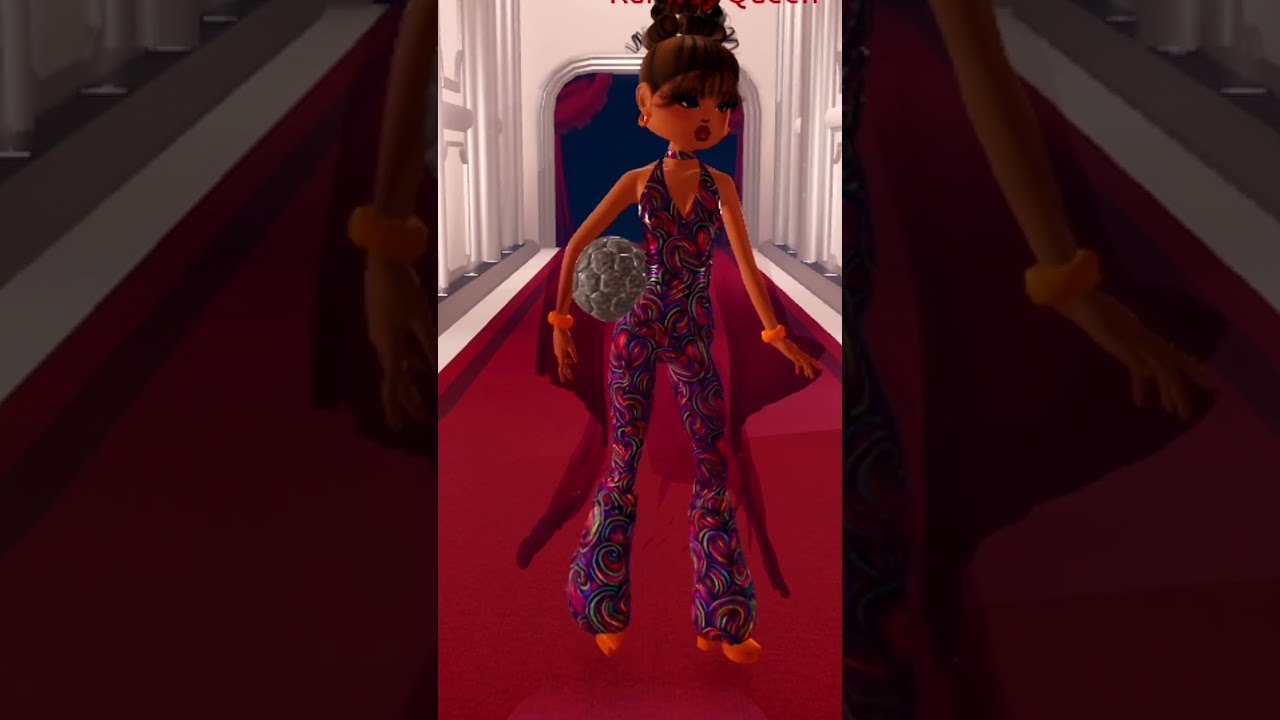 DISCO PARTY ON DRESS TO IMPRESS!! 🪩 #dresstoimpress #roblox #dti #shorts