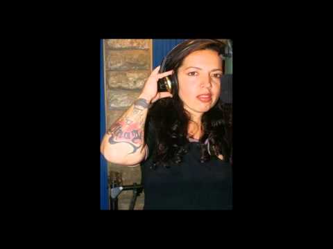 Dina Dee - Mente Engatilhada (feat KL Jay)