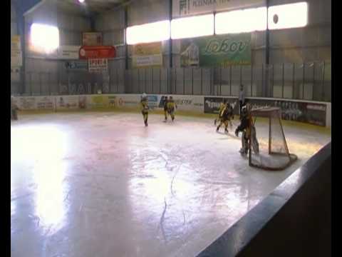 SDV_2120 HC Meteor Třemošná gól Deja 14.11.2010.MP4