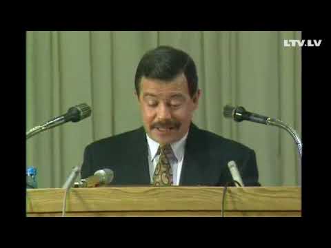 Deviņdesmitie. 9. sērija - Hūtes un bārdas.