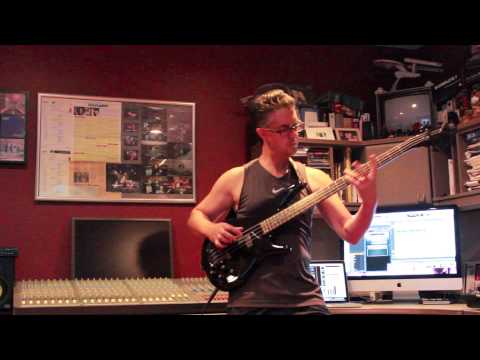 technotrek - Recording live bass line onto the intro of our new EDM single