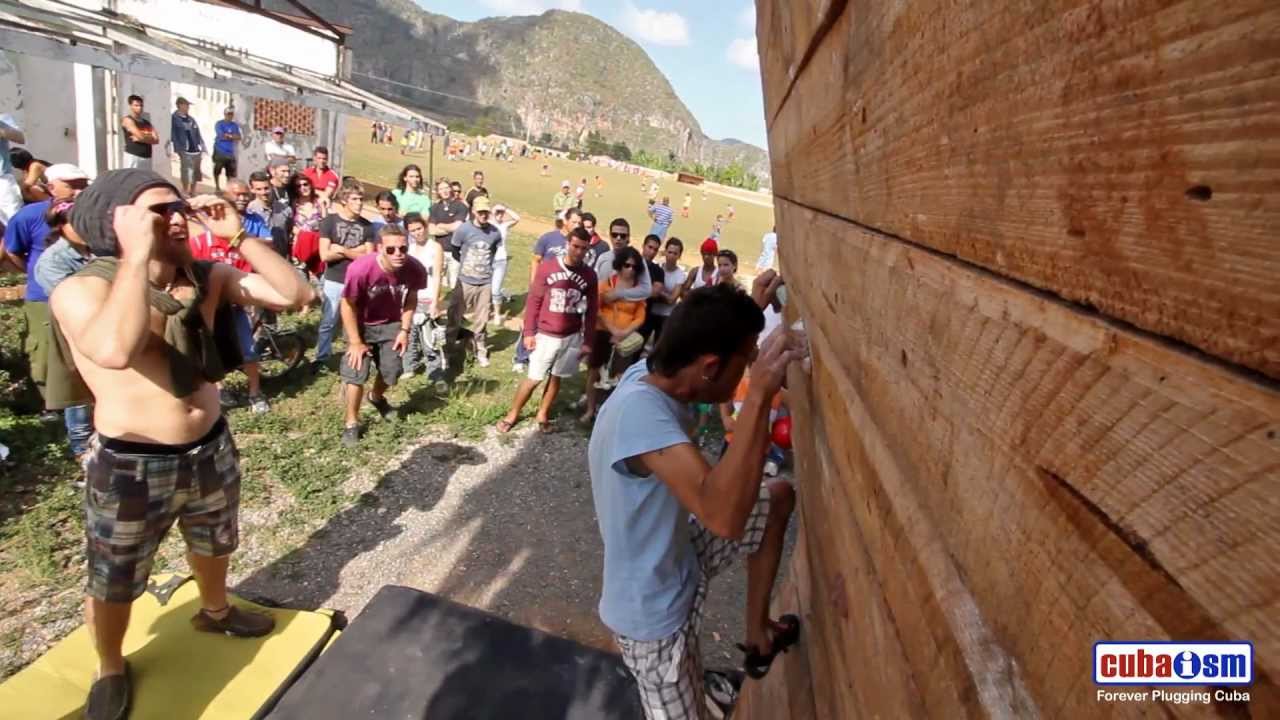 Cuba Climbing Festival 2011 - 1st Bouldering Problem - 021v01