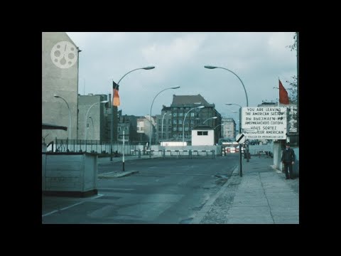 1966 - Checkpoint Charlie - Grenze - West-Berlin - Ost-Berlin - 1960s - Germany - DDR - Berlin - 8mm