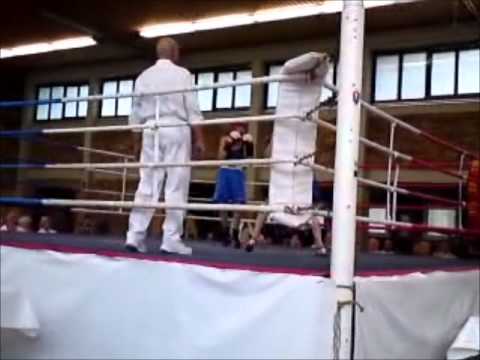 Younes Zarraa Boxring Neuss