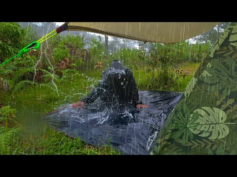 AMAZING CAMPING IN RAINSTORM AND THUNDERSTORMS - RELAXING SOLO CAMPING IN HEAVY RAIN