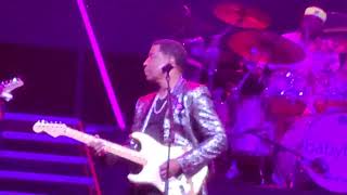 Babyface singing &quot;Exceptional&quot; at The Hall in Maryland Live Casino.