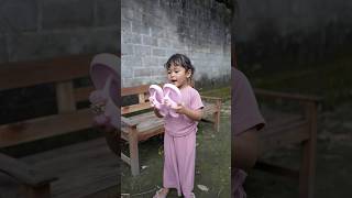 Download lagu Sandals that are currently viral #nabeldanmama mp3