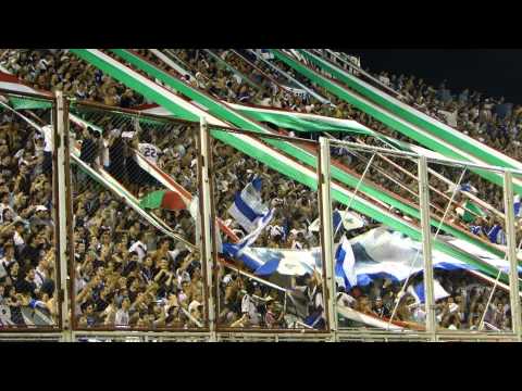 "Dale dale Ve... La Banda esta loca" Barra: La Pandilla de Liniers &bull; Club: Vélez Sarsfield
