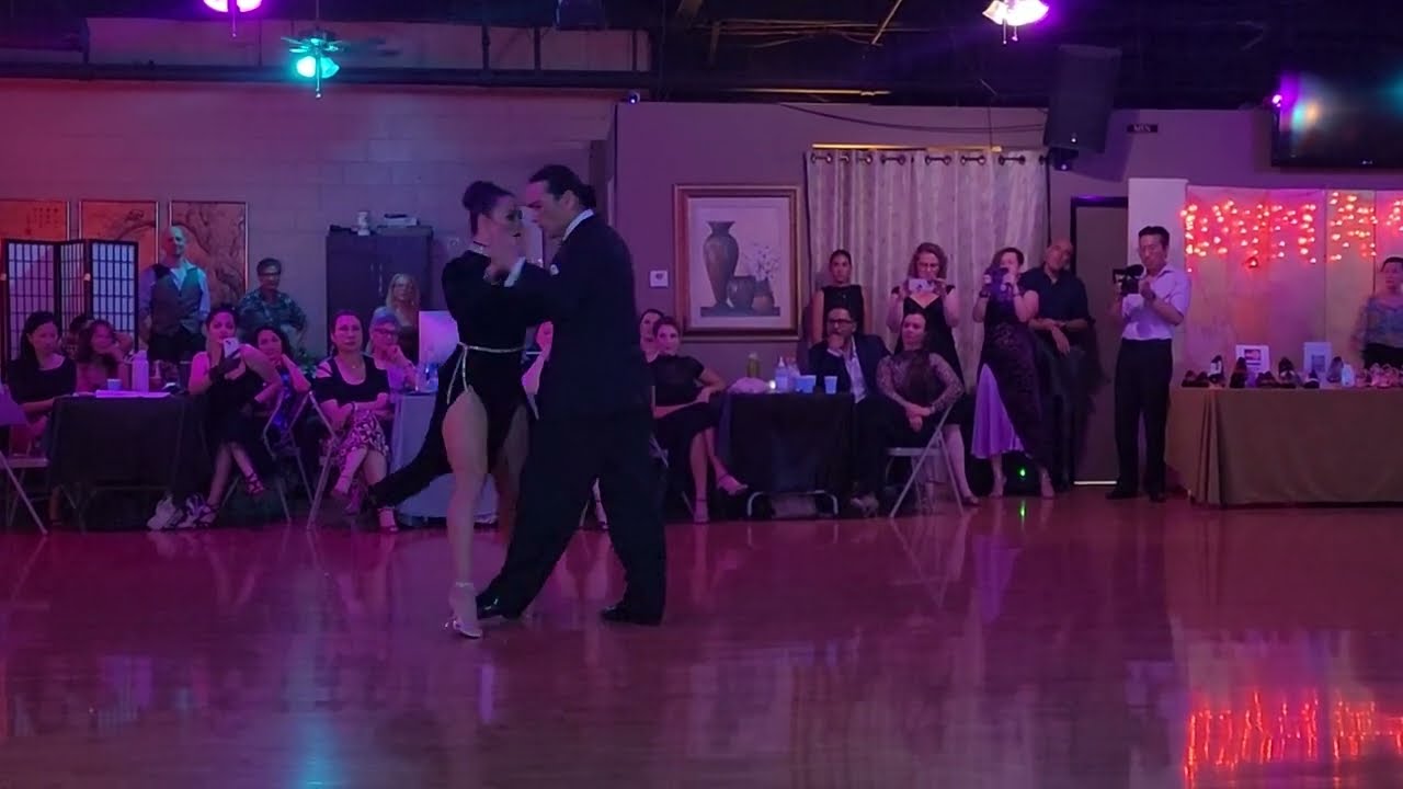 Video thumbnail for Carlos Barrionuevo & Mayte Valdes - Trenzas - June 21, 2024