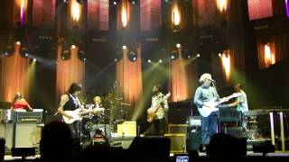 Eric Clapton &amp; Jeff Beck, Live,  &quot; Hi Ho Silver Lining&quot; O2 Arena London 14th February 2010, Finale