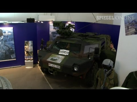 Teuerstes Fahrzeug der IAA: "Was macht der Panzer hier?" | DER SPIEGEL