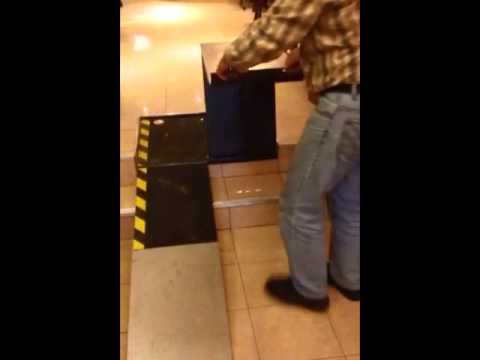 Rampe d'accès PMR rabattable  pour 1 ou 2 marches_3