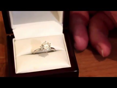 Buying an engagement ring online is a great decision (Blue Nile vs Tiffany & Co)