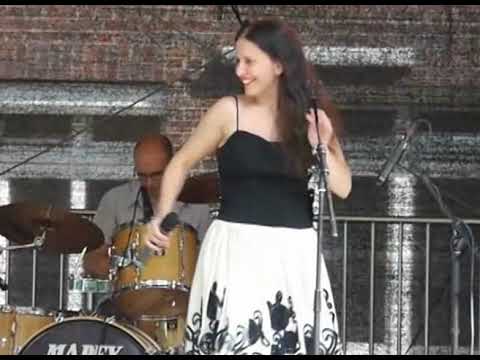 hamburg klezmer band playing in st.georg street festival