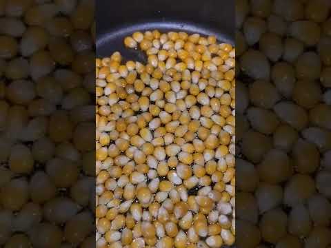 What makes Popcorn Pop? - Slow Motion Popping