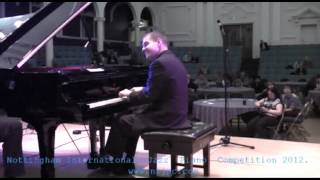 Jeremy Siskind plays the 'Unseen Motif'