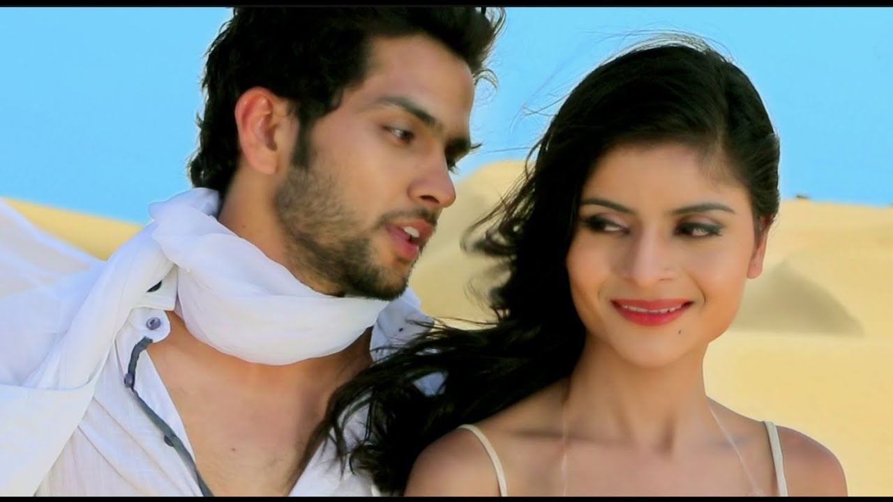 Lamha Lamha Tumko Dekhu Lyrics  | Filmy Duniya | Vineet Bhardwaj, Sunil Pal | Vikrant Mathur | Aaditya Gaud