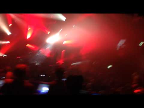 DJ Hazard and Distorted Minds - Mr Happy live at Spektrum XL (HD)