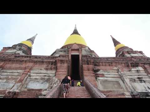 One day tour in Ayutthaya (Bang Pa-In Palace, Historical Temples and Floating Market)