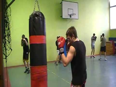 Bokserski Klub Sportowy Red Fighters Jelenia Góra-trening techniczny 1 grupa 12-18lat