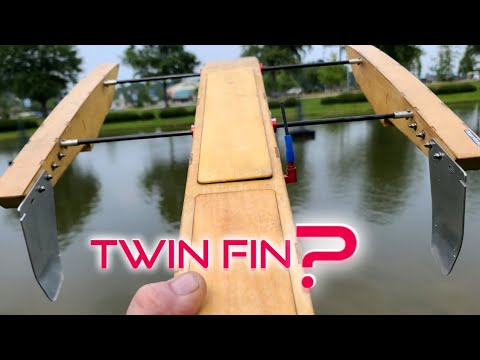 Two Turn Fins Better Than One Oxidean Oxi-digger RTR Wood Rc Outrigger Hydroplane