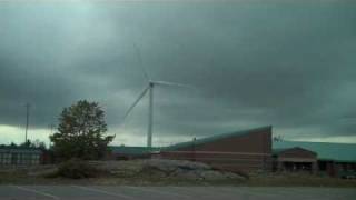 preview picture of video 'YOW!  Wind Power in North Central Mass'