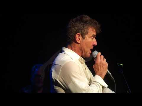 DENNIS QUAID & THE SHARKS.  Seneca Niagara Casino 6/23/2018, Niagara Falls, U.S.A.