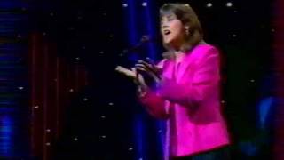 EUROVISION SONG CONTEST 1988 Dublin / Lara FABIAN (Luxemburg)