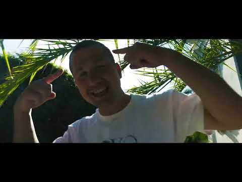 AKYR - ROLLÁDA (prod.Creame)[Official video]