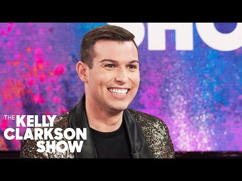 Psychic Medium Matt Fraser Proves He Can See Dead People | Sneak Peek