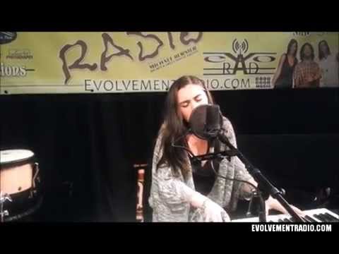 Sasha Yatchenko - Miss Astronaut - Live on EVO RAD - 2013