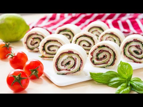 Rotolini di Pancarrè con Bresaola e Rucola | Ricetta Girelle Salate Senza Cottura | 55Winston55