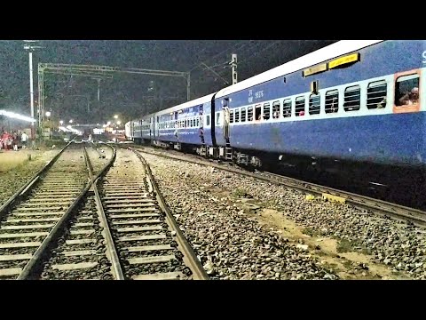(19614) (Amritsar - Ajmer) Express (I.C.F) Via (Dhuri) With (SGUJ) WDP4D Locomotive.! Video