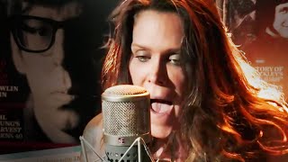 Beth Hart Performs &quot;Bad Woman Blues&quot; and More | Relix