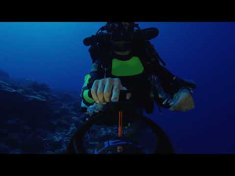 UNDER THE POLE • DeepHope le dernier refuge  [Official Trailer]