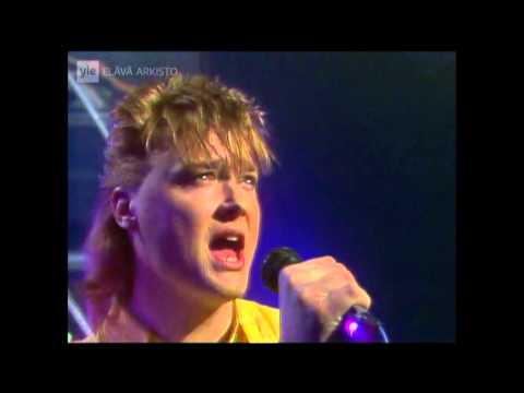 Kari Kuivalainen - Yö keinui pois