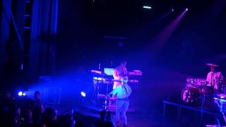 Robyn - Love Kills Falconer Salen