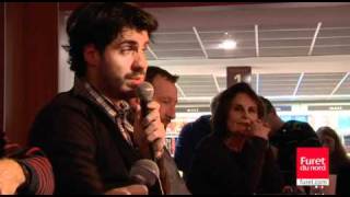 Simon ASTIER pr�sente la saison 2 de Hero Corp au Furet du Nord - 02/12/10 
