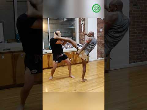Muay Thai Training – Setting up Fast Kicks with Ajarn Phil Nurse
