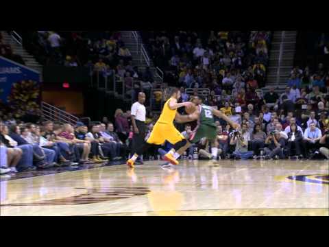 Kevin Love Torches Milwaukee Bucks in Preseason