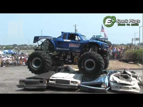 TMB TV: MT Unlimited 3.11 - BIGFOOT 4x4 Open House - Hazelwood, MO 2012
