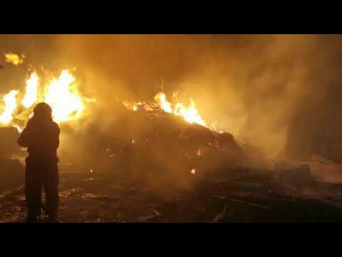 Incendiu violent în Corni