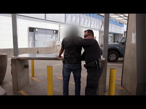 Inside the battle against smuggling at the border