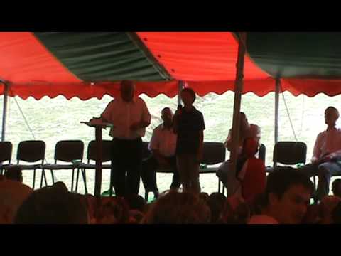 alex sucala saying a psalm 23 at rugil aprins