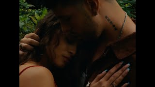 Escala En Medellín Lyrics English Translation