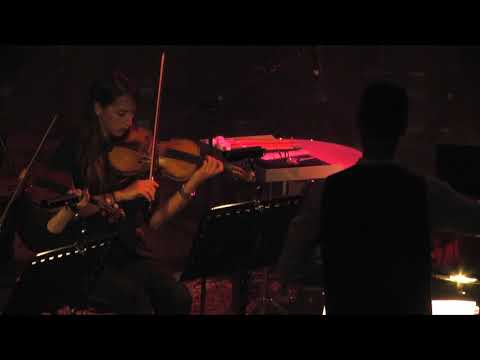 follat'era -  Divano, Eric Levi