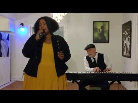 Promotional video thumbnail 3 for Kiki & The Bisquits