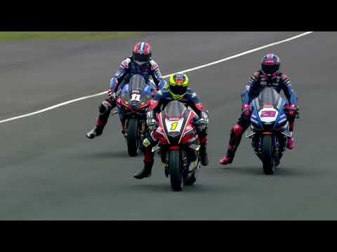2025 Bennetts British Superbike Championship: RD4 - Knockhill Race 1 highlights