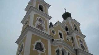 preview picture of video 'HOPFGARTEN IM BRIXENTAL (A) - Pfarrkirche Ss. Jacob und Leonhard - Plenum'
